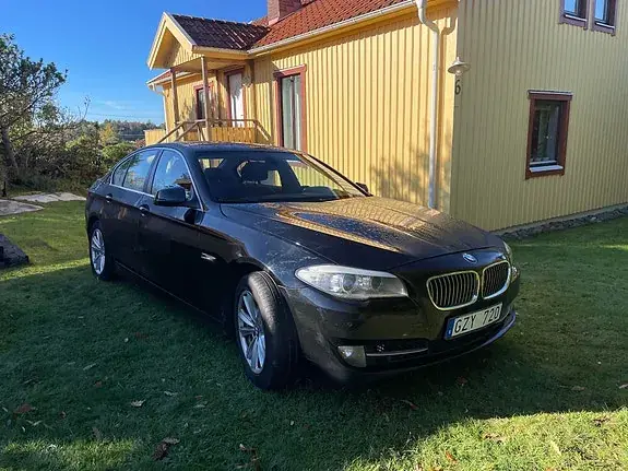 BMW 523I 2010 photo 3