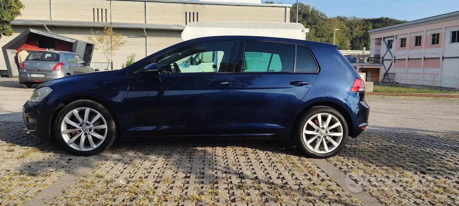 Volkswagen Golf 2012 photo 3