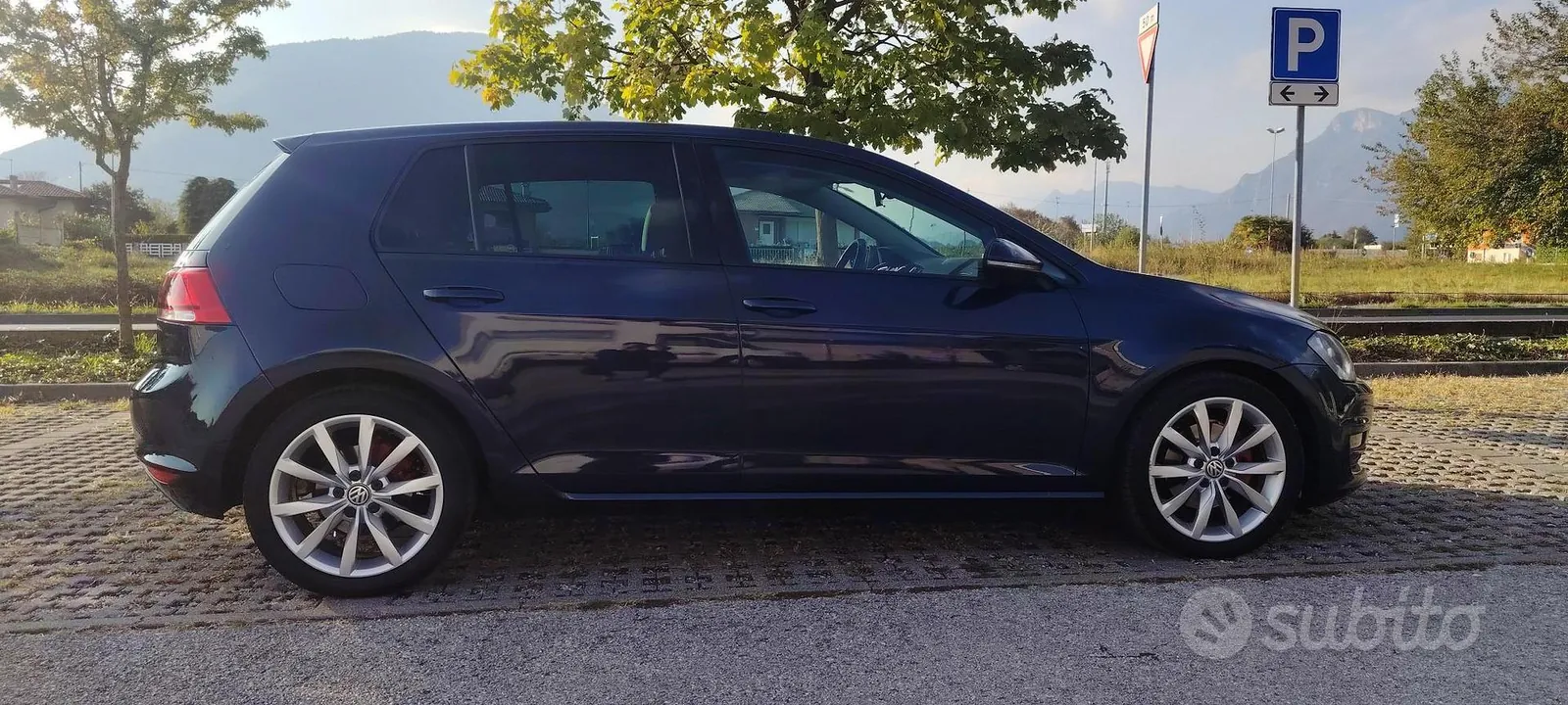 Volkswagen Golf 2012 photo 4