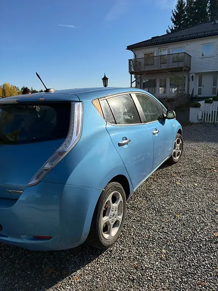 Nissan Leaf 2012 photo 3