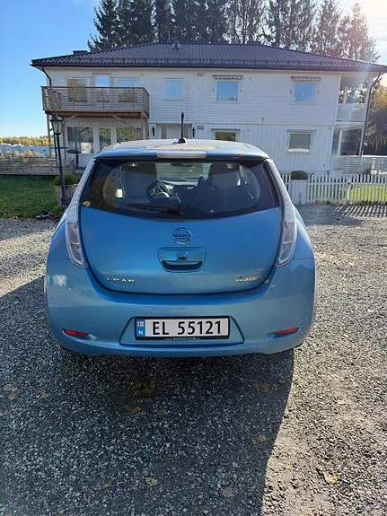Nissan Leaf 2012 photo 4