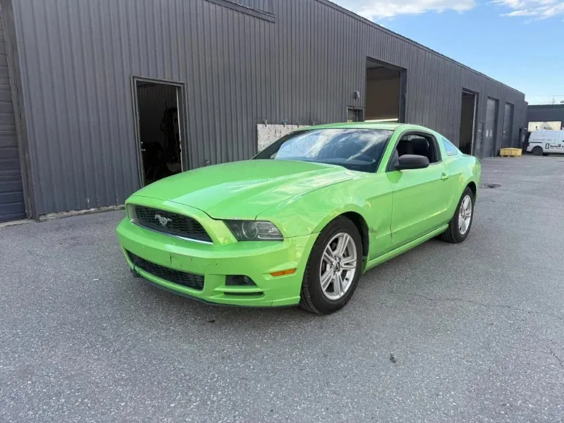 Ford Mustang 2013 photo 2