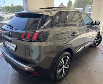 Peugeot 3008 2019 photo 2