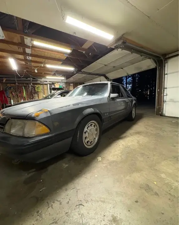 Ford Mustang 1988 photo 3