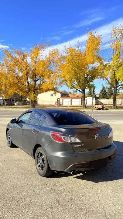 Mazda 3 2010 photo 3