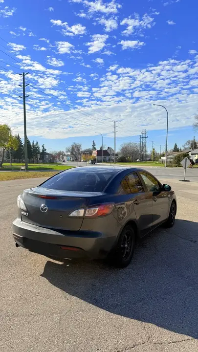 Mazda 3 2010 photo 4