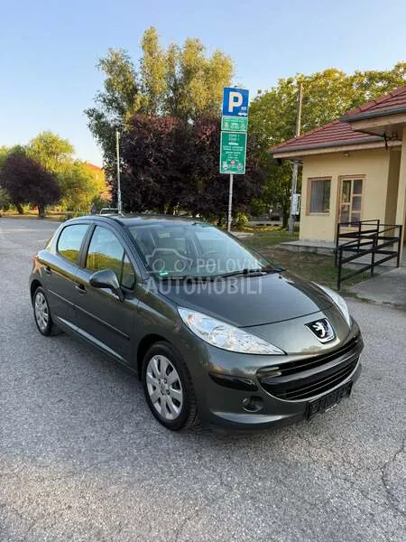 Peugeot 207 2007 photo 2