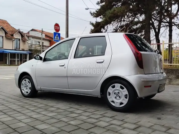Fiat Punto 2009 photo 5