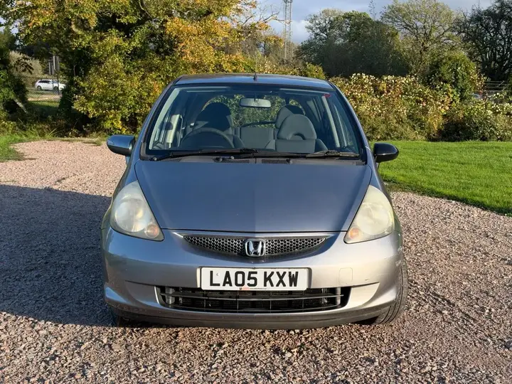 Honda Jazz 2005 photo 2
