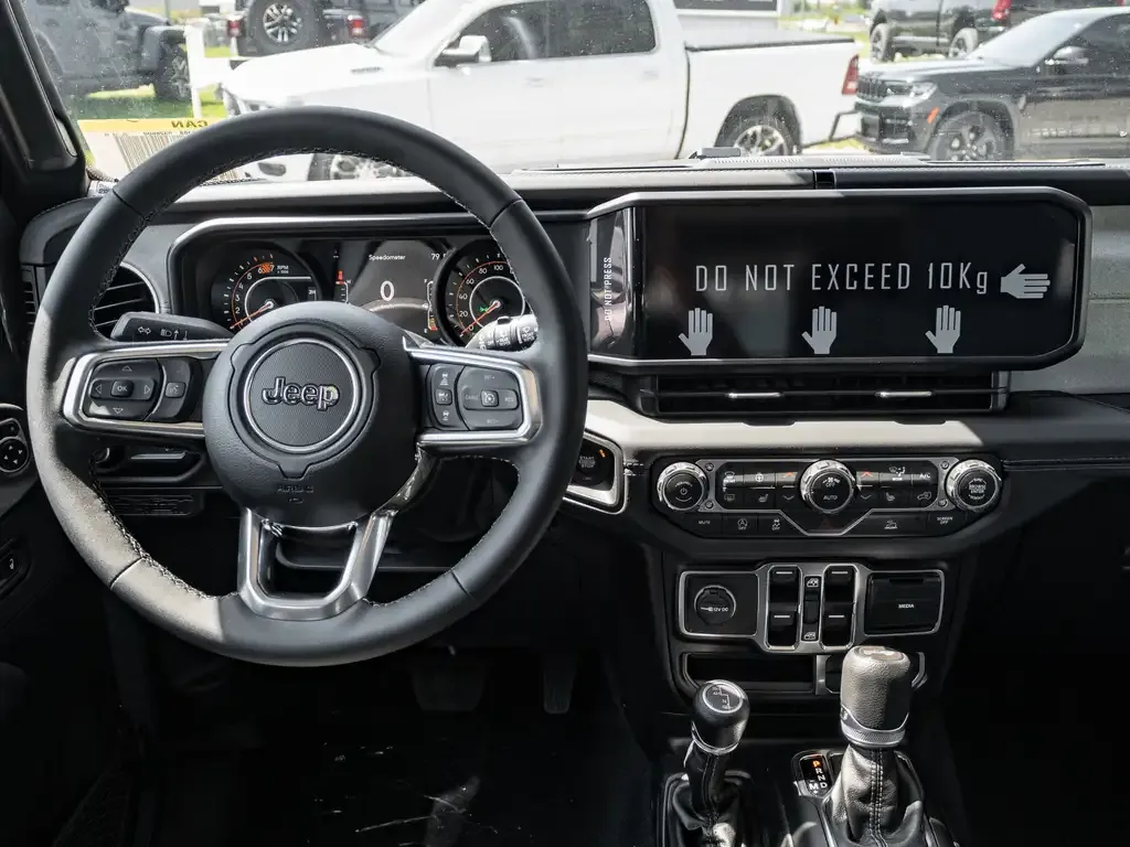 Jeep Wrangler 2026 photo 3