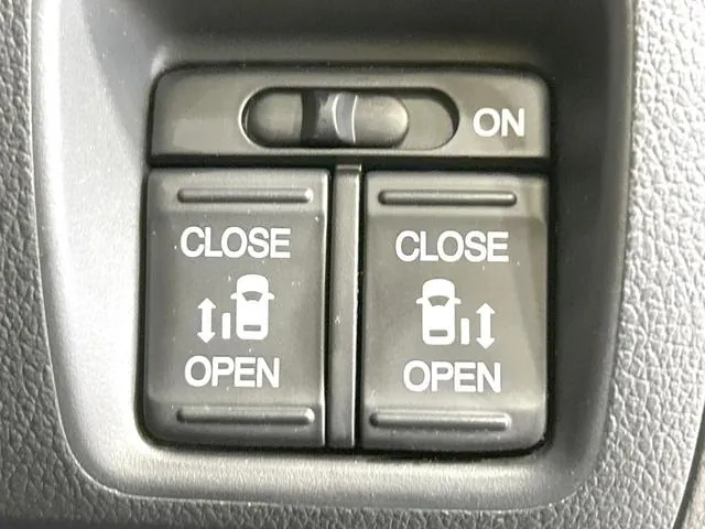 Honda N-Box 2016 photo 3