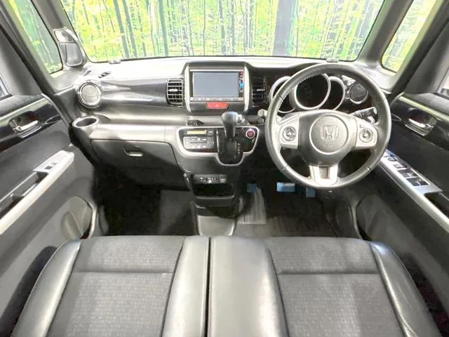 Honda N-Box 2016 photo 2