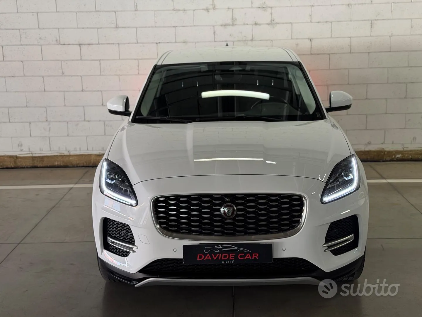 Jaguar E-Pace 2021 photo 3