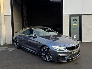 BMW M4 2015 photo 3