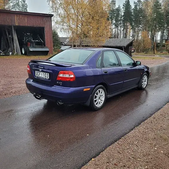 Volvo S40 2004 photo 4