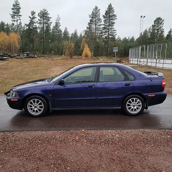 Volvo S40 2004 photo 2