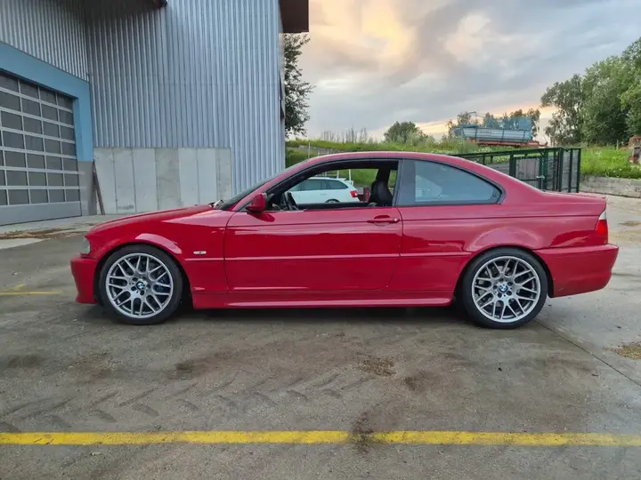 BMW 3 Series 2001 photo 2
