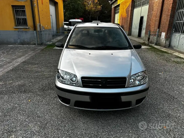 Fiat Punto 2006 photo 3