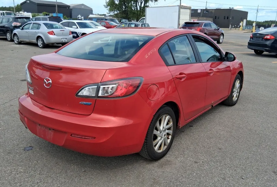 Mazda Mazda3 2012 photo 5