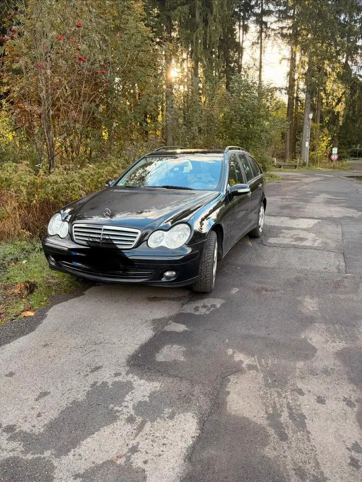 Mercedes-Benz C220