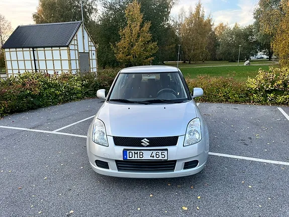 Suzuki Swift 2007 photo 2