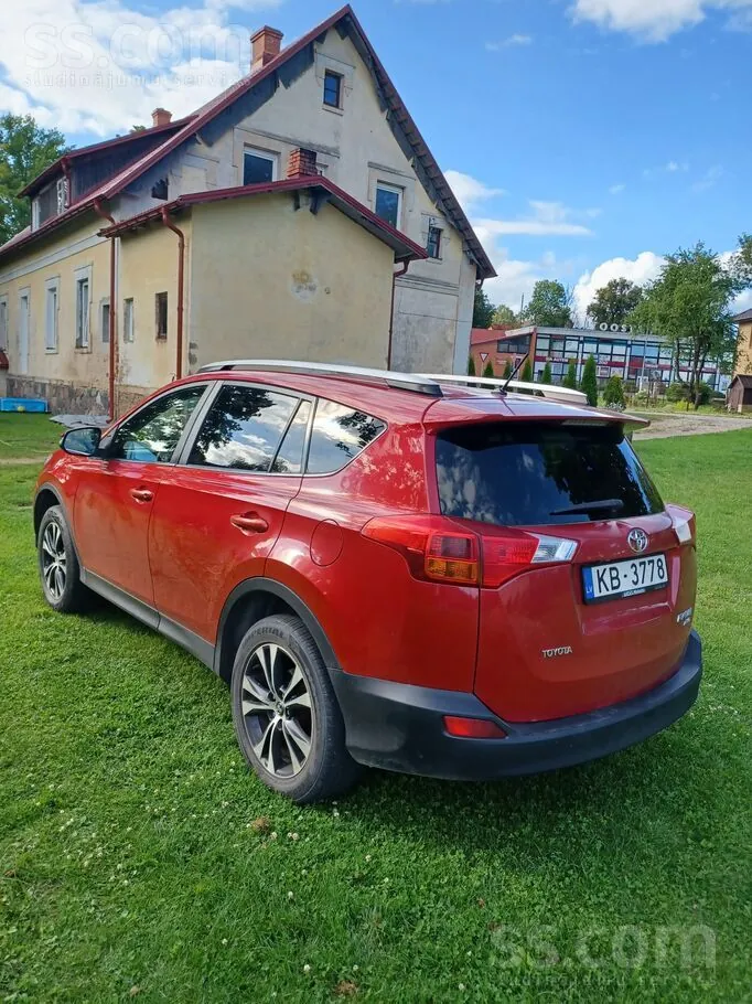 Toyota Rav4 2015 photo 2
