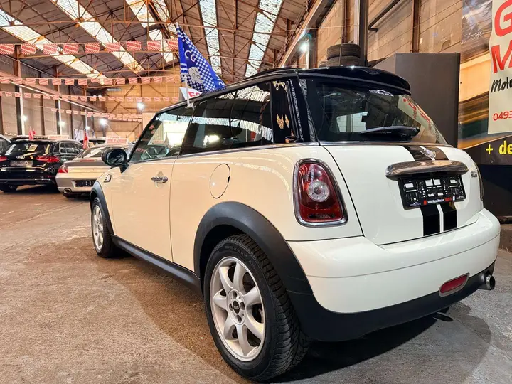 Mini One 2009 photo 4