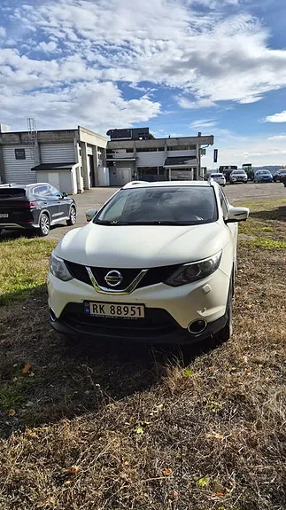 Nissan Qashqai 2015 photo 2