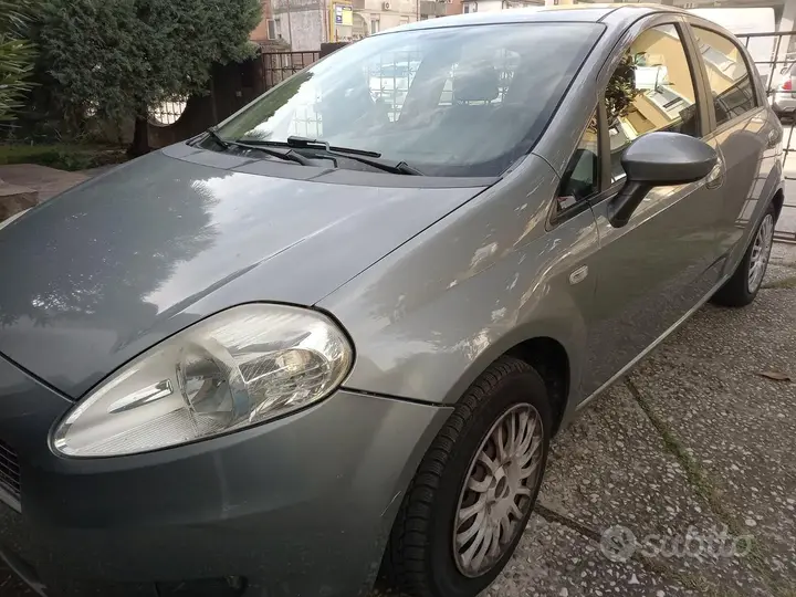 Fiat Grande Punto 2009 photo 5