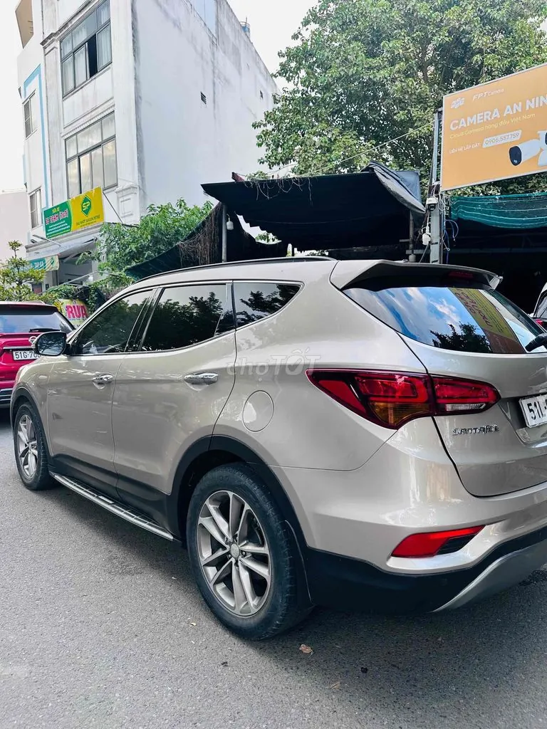 Hyundai Santa Fe 2017 photo 4
