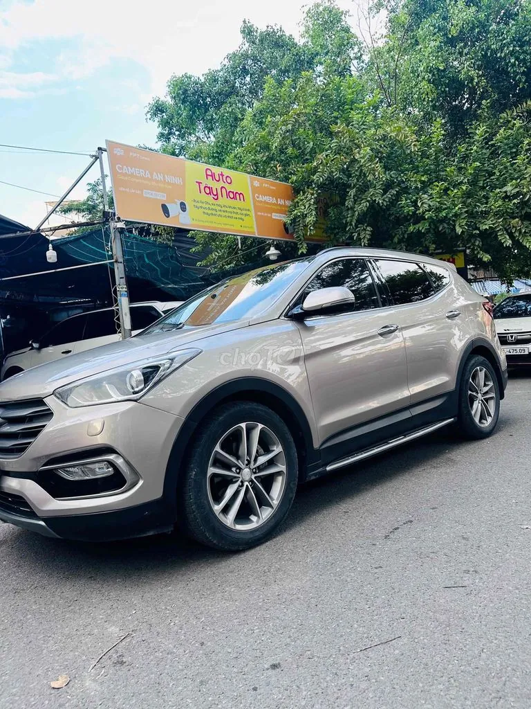 Hyundai Santa Fe 2017 photo 2