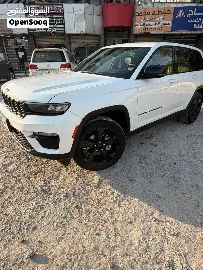 Jeep Grand Cherokee 2024 photo 3
