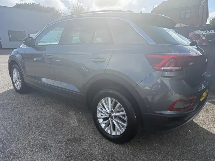 Volkswagen T-Roc 2023 photo 4
