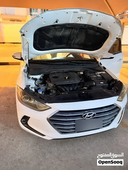 Hyundai Elantra 2018 photo 3