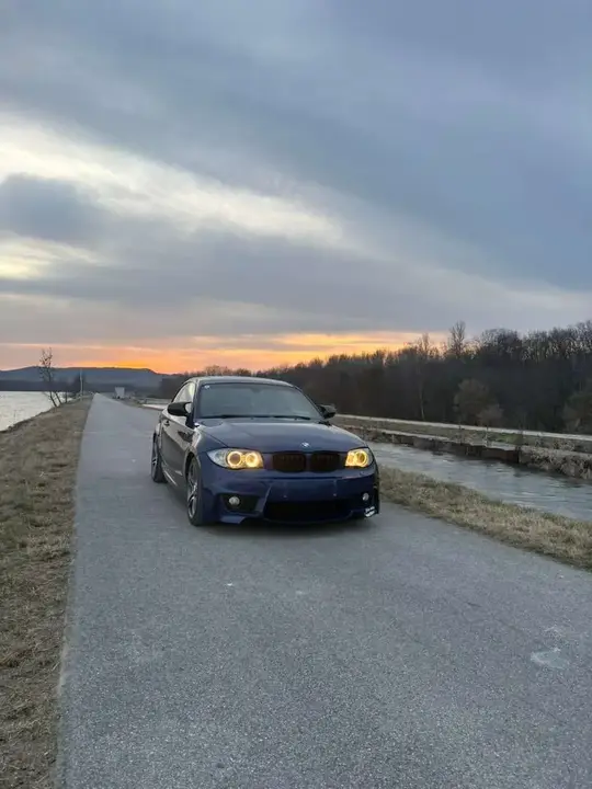 BMW 1 Series 2011 photo 2