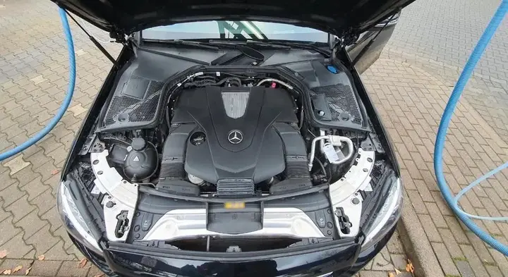 Mercedes-Benz C400