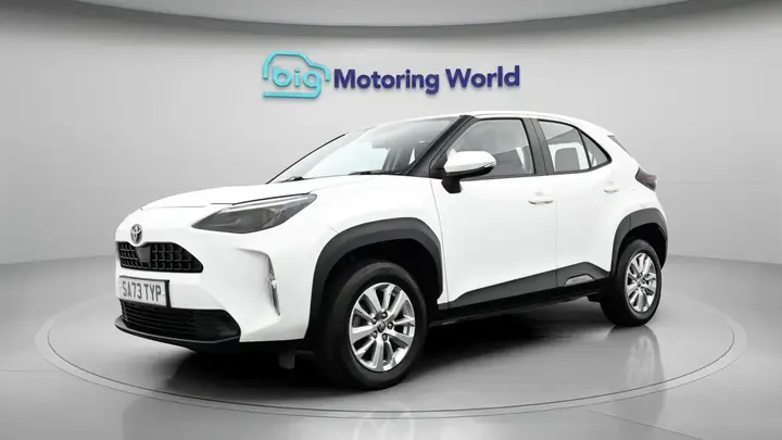 Toyota Yaris Cross 2023 photo 2