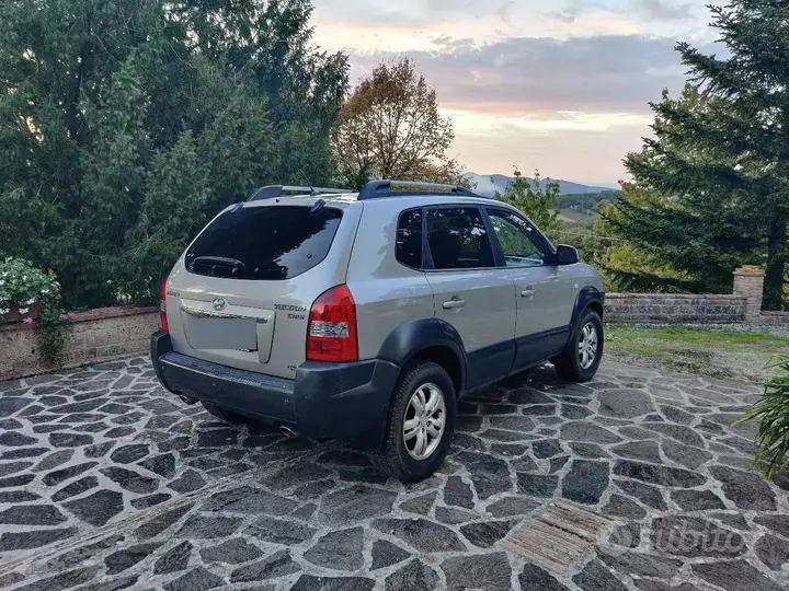 Hyundai Tucson 2010 photo 4