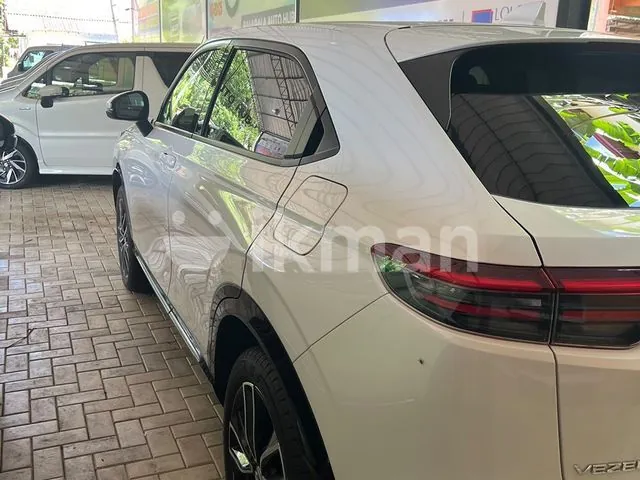 Honda Vezel 2025 photo 4