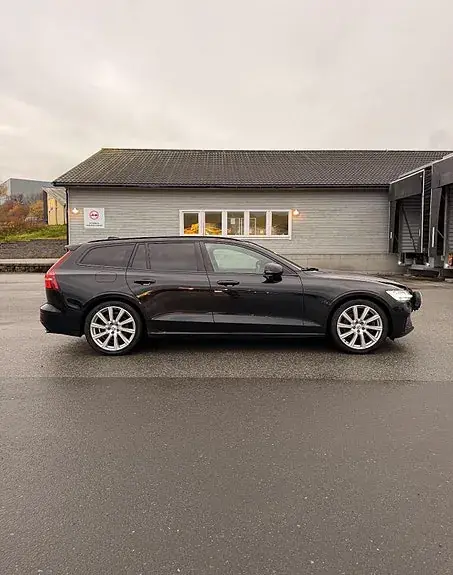 Volvo V60 2021 photo 5
