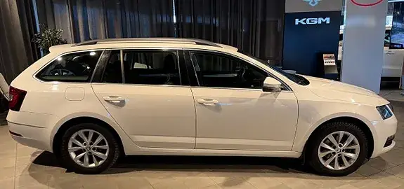 Skoda Octavia 2020 photo 3
