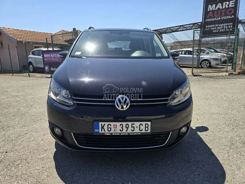 Volkswagen Touran 2011 photo 4