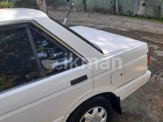Nissan Sunny 1987 photo 5