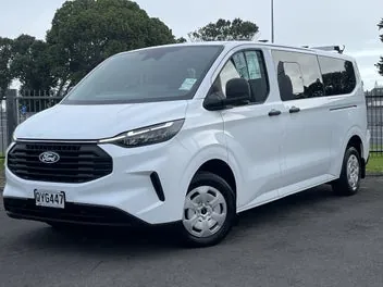 Ford Transit 2024 photo 2