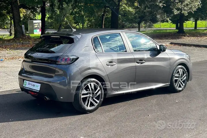 Peugeot 208 2023 photo 5
