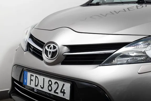 Toyota Verso 2015 photo 3