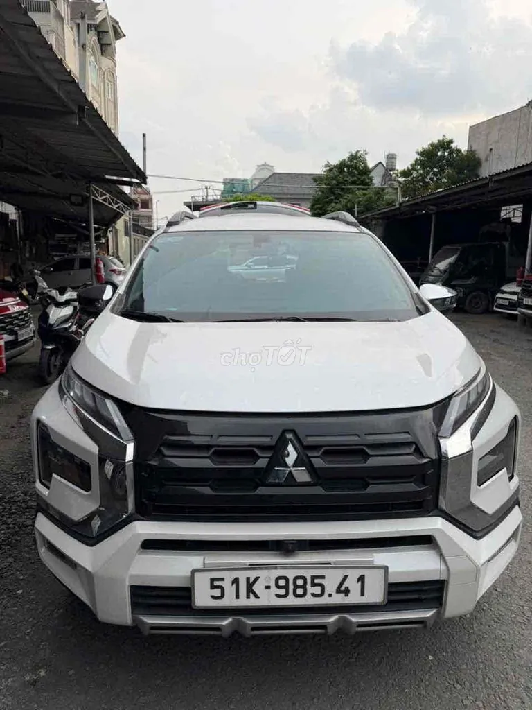 Mitsubishi Xpander Cross 2023 photo 2