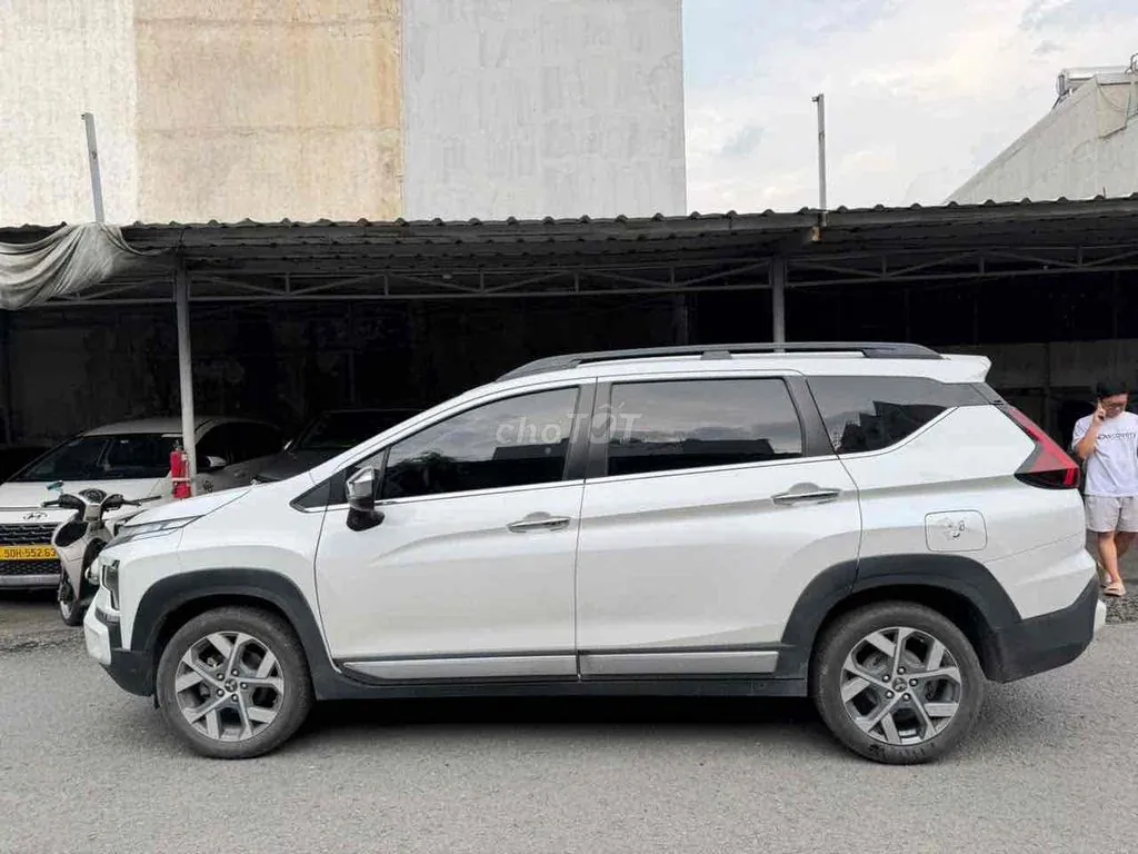 Mitsubishi Xpander Cross 2023 photo 4