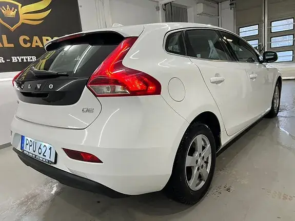 Volvo V40 2015 photo 3