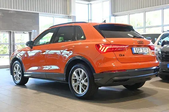 Audi Q3 2019 photo 3